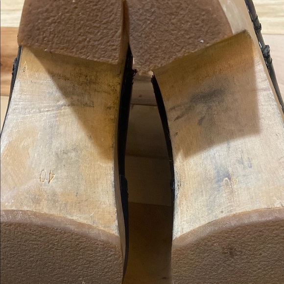 Women's Black Clog Style Ankle Boots - Picture 14 of 17